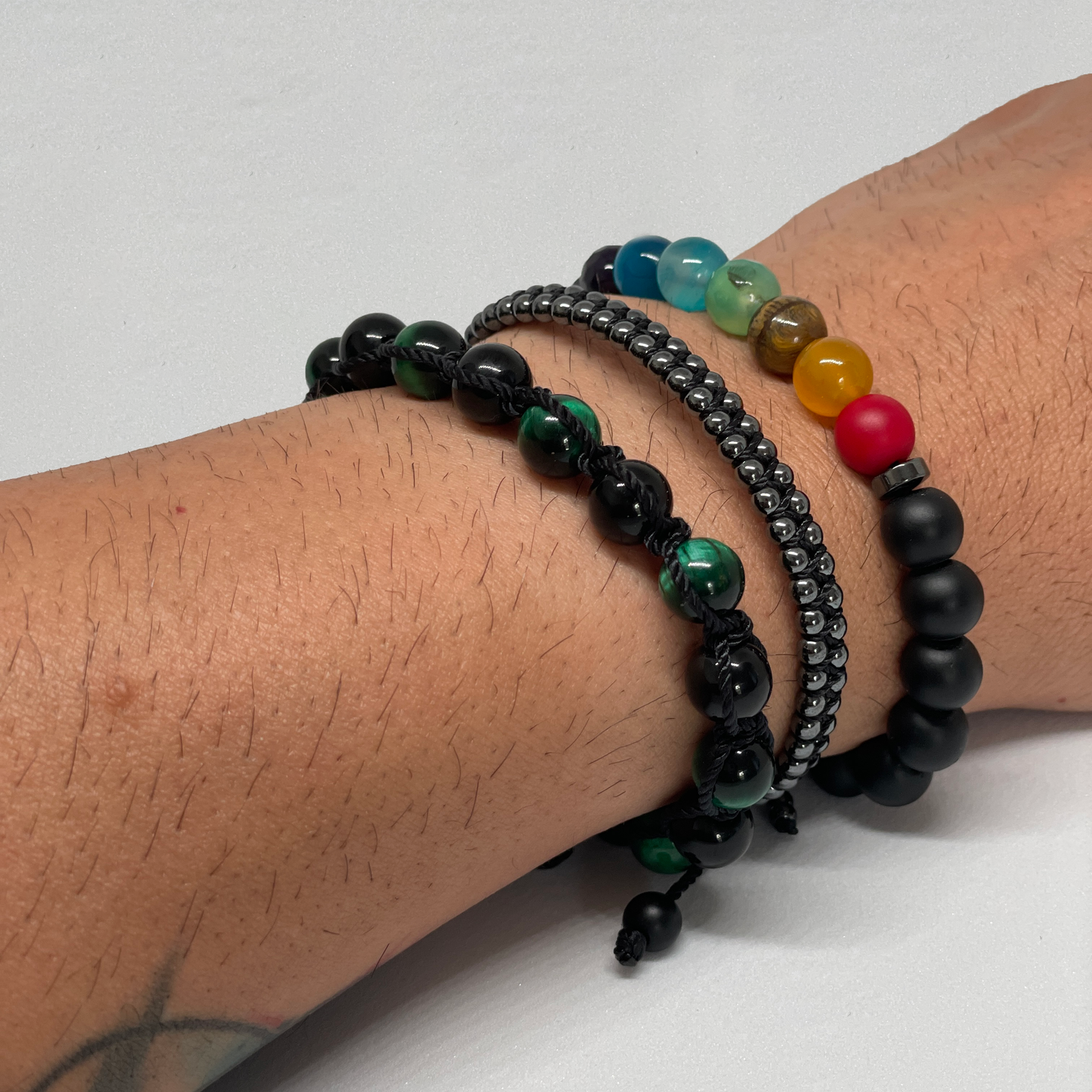 Tribu de caballeros - pulseras artesanales de hilo con piedras